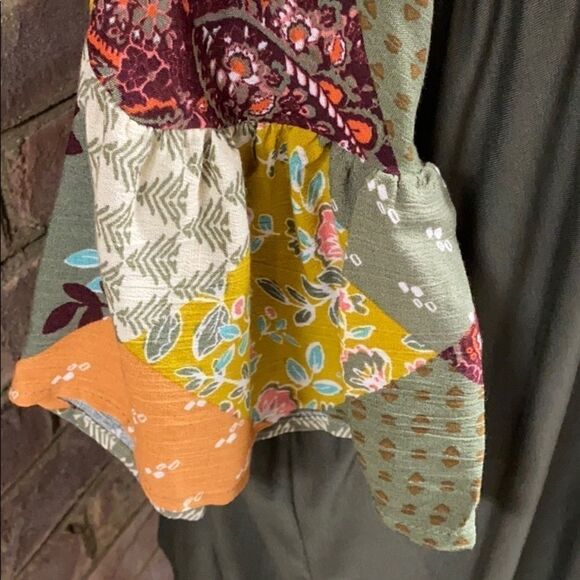 E. Luna 3/4 Sleeve Olive Baby Doll Tunic - Picture 2 of 6